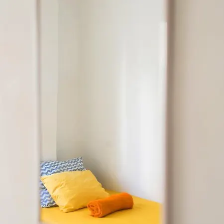 Apartment Arquitecto Alfaro 5 *
