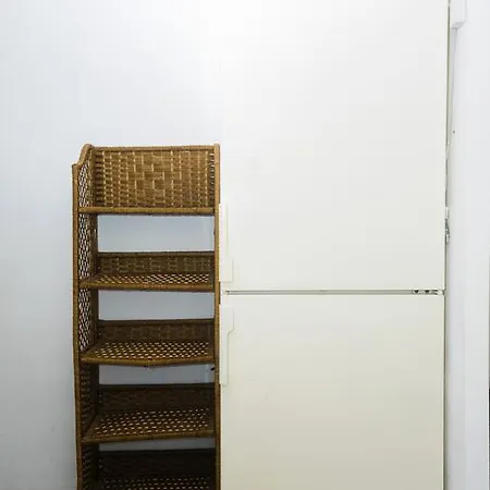 Arquitecto Alfaro 5 Apartment *